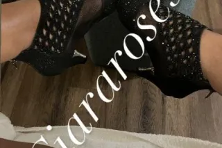 Sensual Caramel Beauty - Image 3